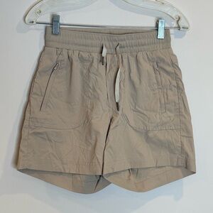 🔥Victory Outfitters Women’s Beige Casual Shorts Size S EC🔥